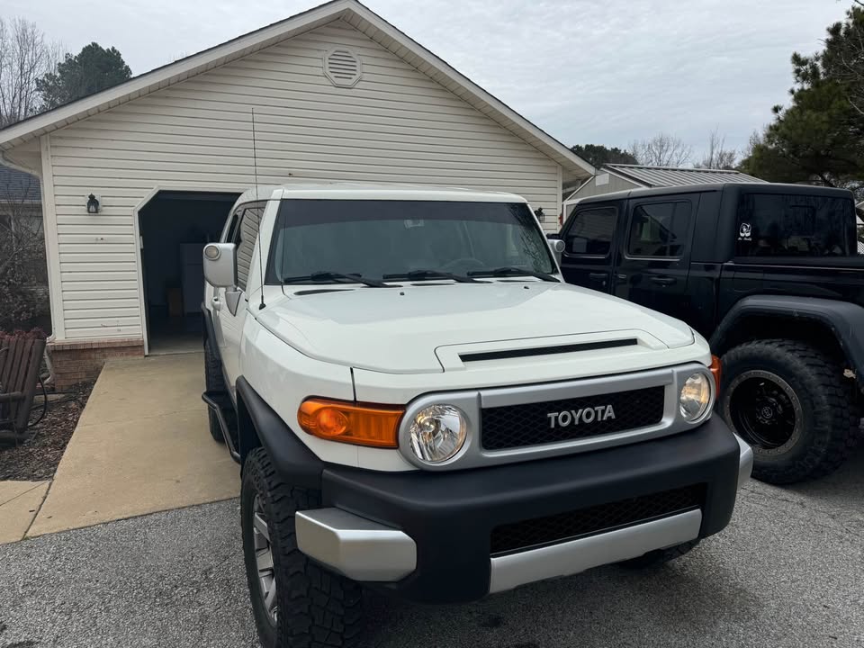 2014 Toyota FJ Cruiser, view 5