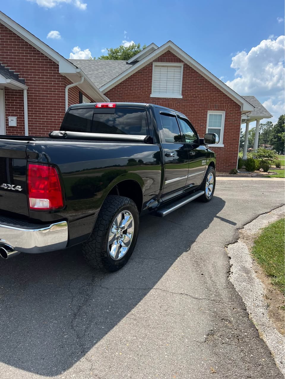 2015 Ram 1500, view 4