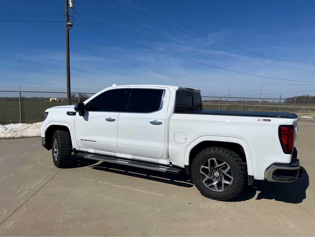 2024 GMC Sierra, view 4